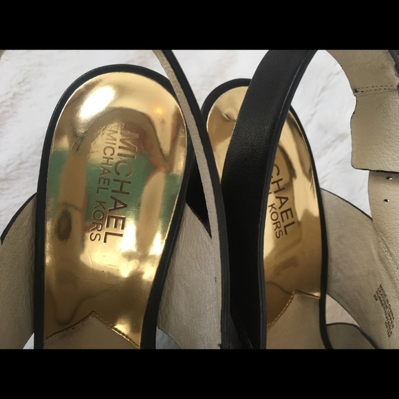 Michael Kors Heels Size 9 - Picture 3 of 4